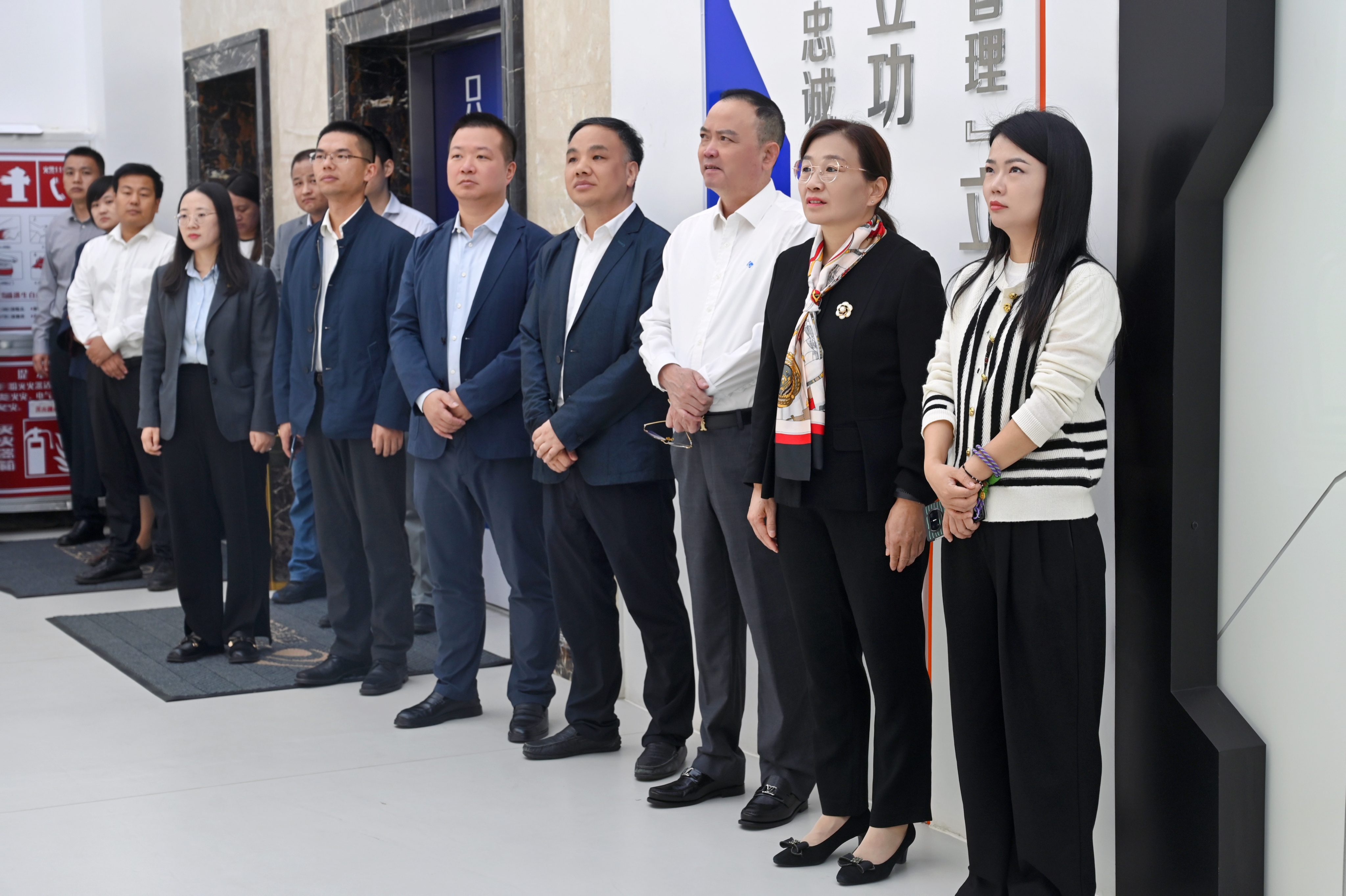 市委常委、市紀(jì)委書記、市監(jiān)委主任張靜紅帶隊調(diào)研中辰股份